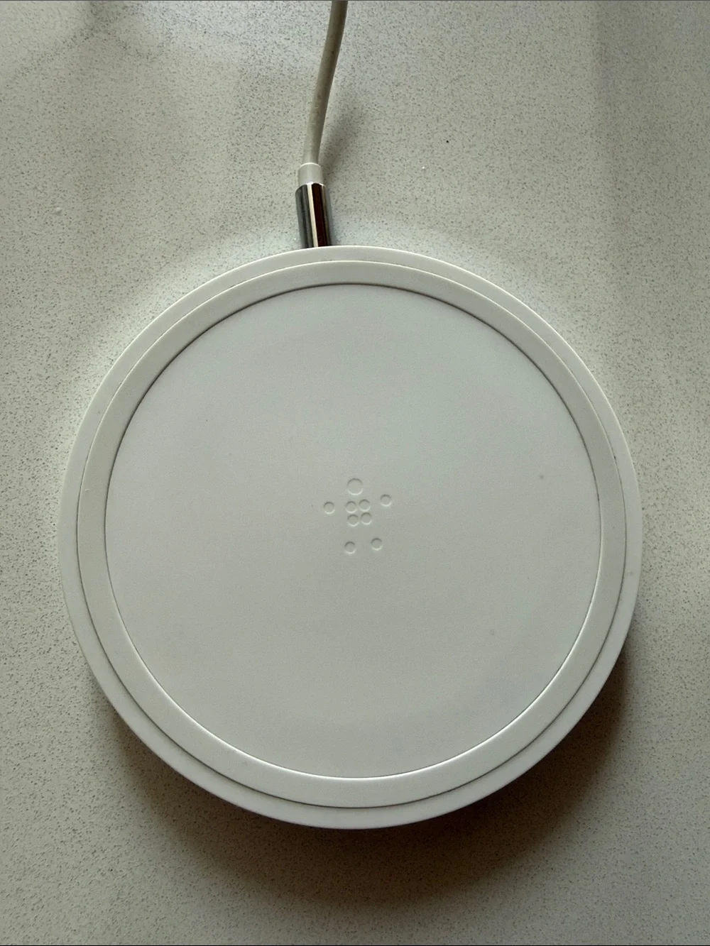 Belkin White Wireless Charging Pad with AC Adapter, Model F7U054
